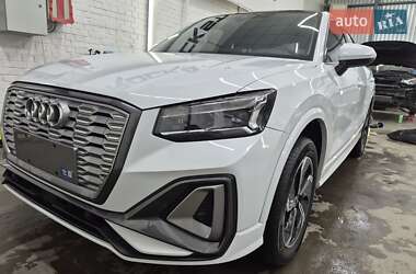 Внедорожник / Кроссовер Audi Q2L e-tron 2022 в Киеве