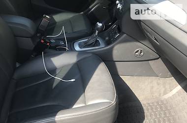 Позашляховик / Кросовер Audi Q3 2017 в 