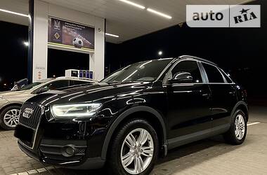 Внедорожник / Кроссовер Audi Q3 2015 в Днепре