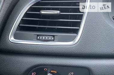 Позашляховик / Кросовер Audi Q3 2015 в 