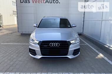 Позашляховик / Кросовер Audi Q3 2016 в 