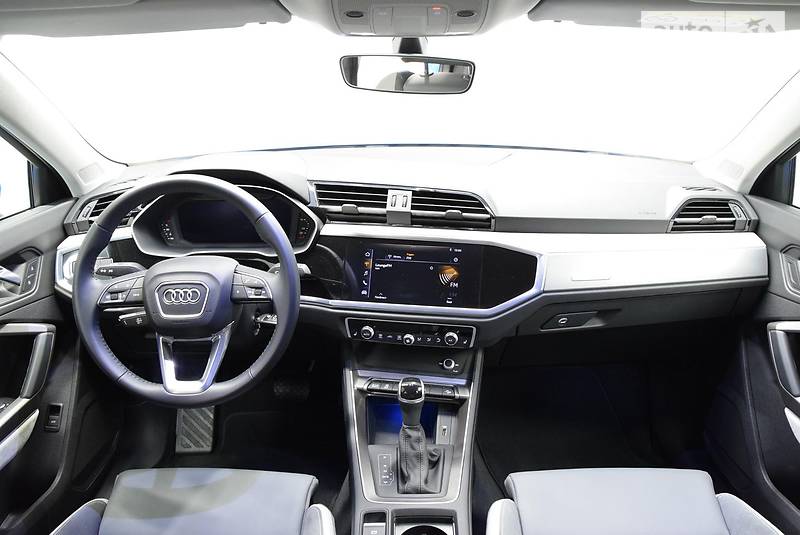 Позашляховик / Кросовер Audi Q3 2020 в Чернівцях