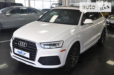 Внедорожник / Кроссовер Audi Q3 2016 в Киеве