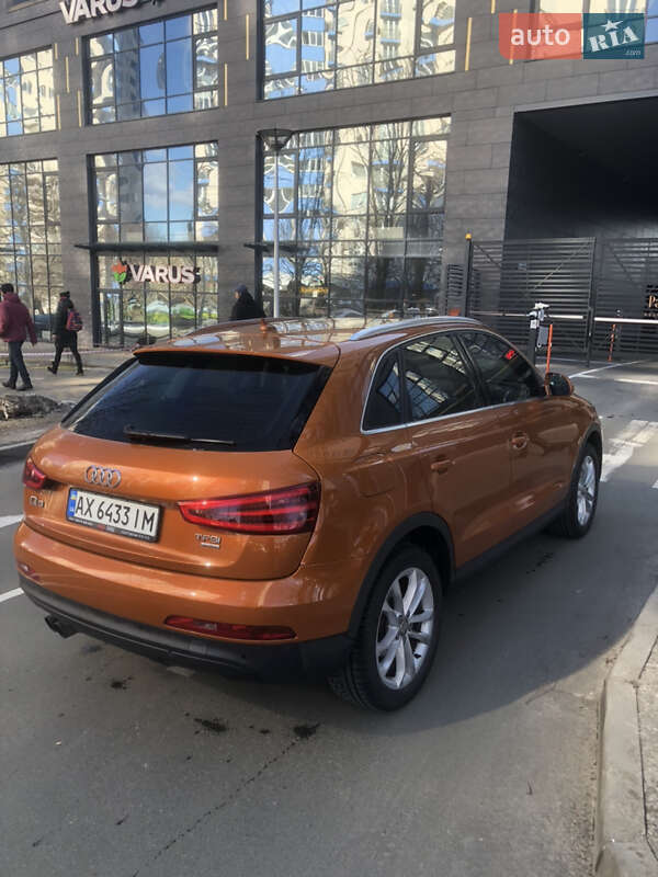 Внедорожник / Кроссовер Audi Q3 2011 в Киеве