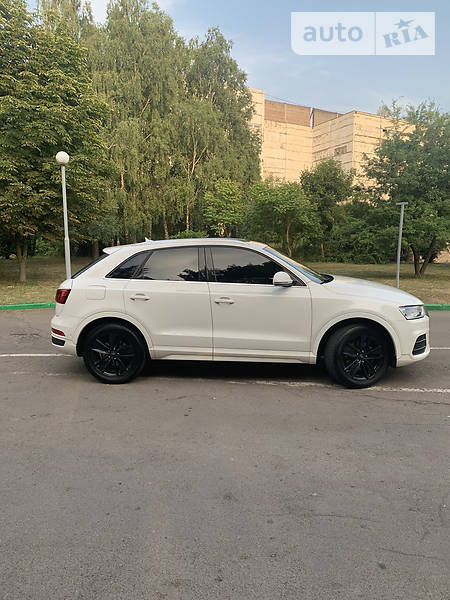 Внедорожник / Кроссовер Audi Q3 2015 в Ровно