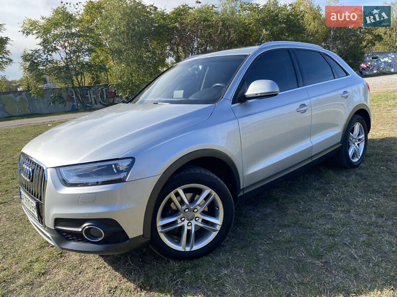Внедорожник / Кроссовер Audi Q3 2012 в Александрие