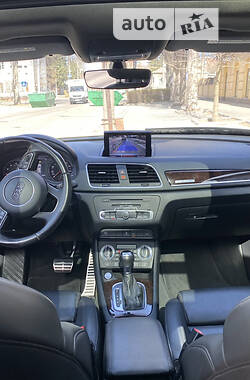 Позашляховик / Кросовер Audi Q3 2015 в Запоріжжі