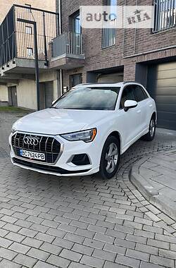 Внедорожник / Кроссовер Audi Q3 2019 в Львове