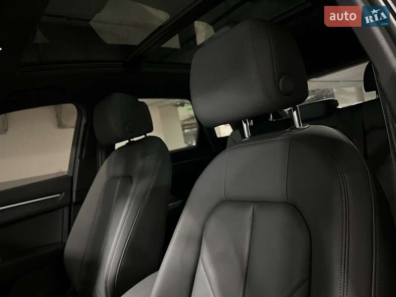 Внедорожник / Кроссовер Audi Q3 2019 в Киеве