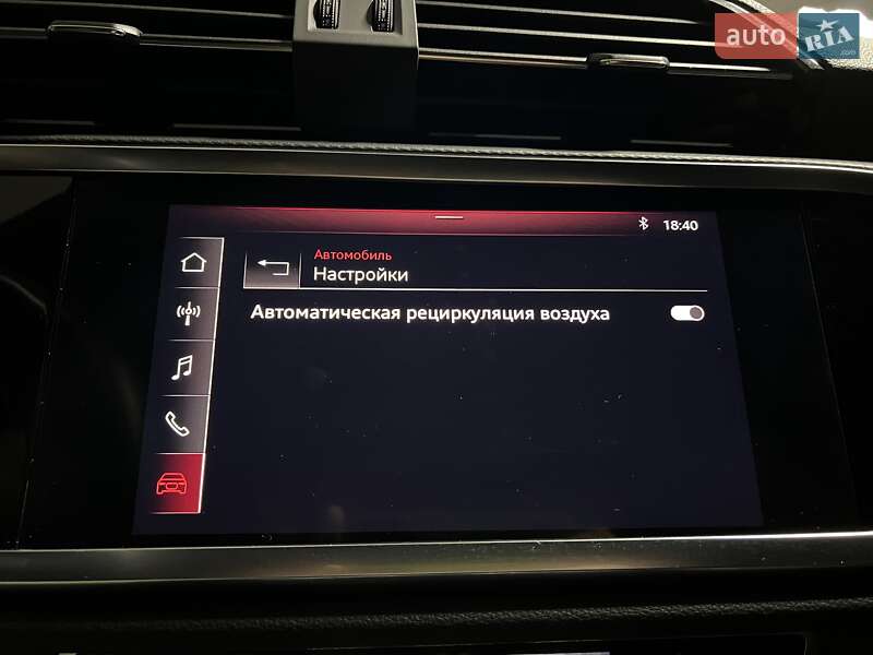 Внедорожник / Кроссовер Audi Q3 2019 в Киеве