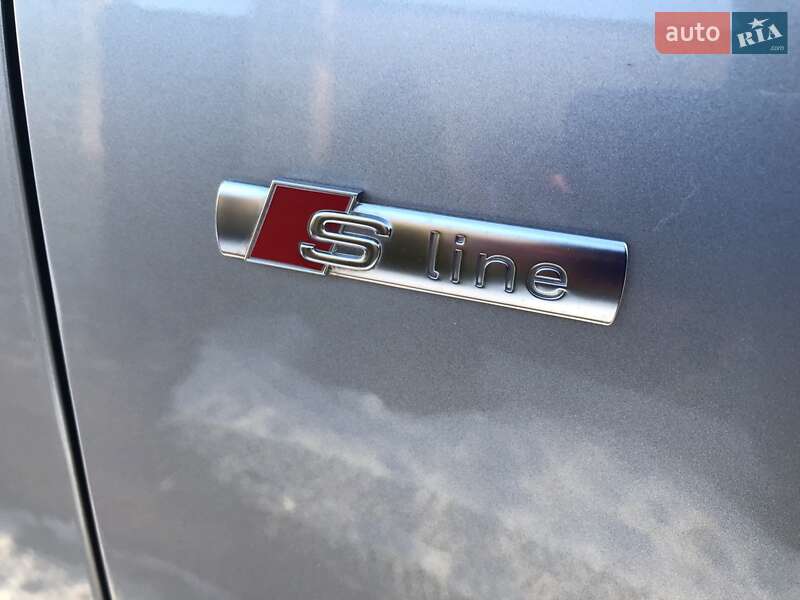 Внедорожник / Кроссовер Audi Q3 2018 в Харькове