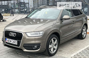 Позашляховик / Кросовер Audi Q3 2015 в Рівному
