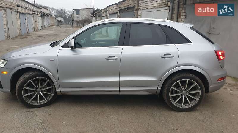 Позашляховик / Кросовер Audi Q3 2018 в Дніпрі