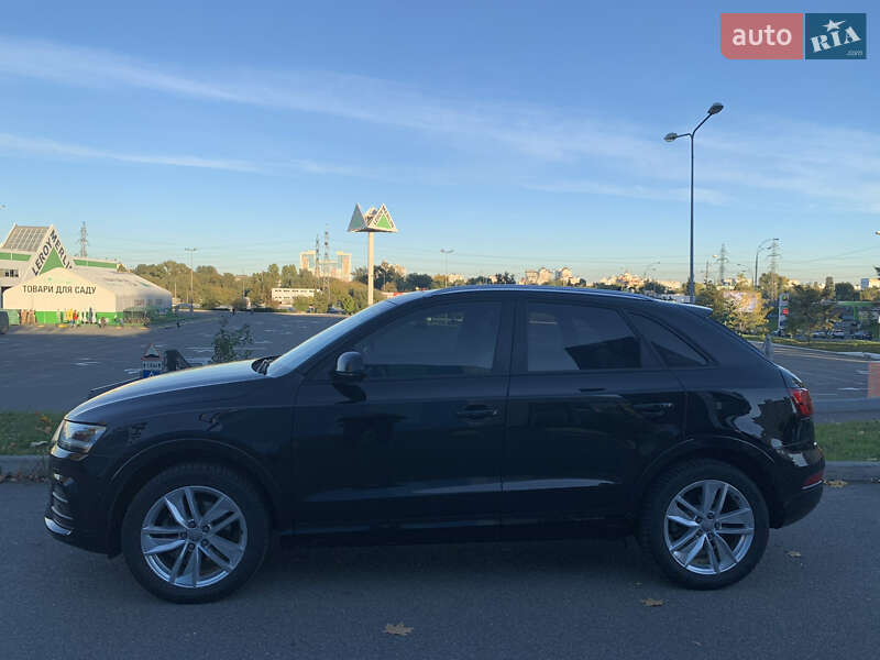 Внедорожник / Кроссовер Audi Q3 2016 в Киеве