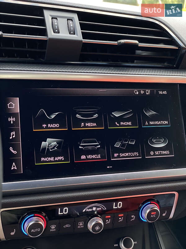 Позашляховик / Кросовер Audi Q3 2019 в Львові