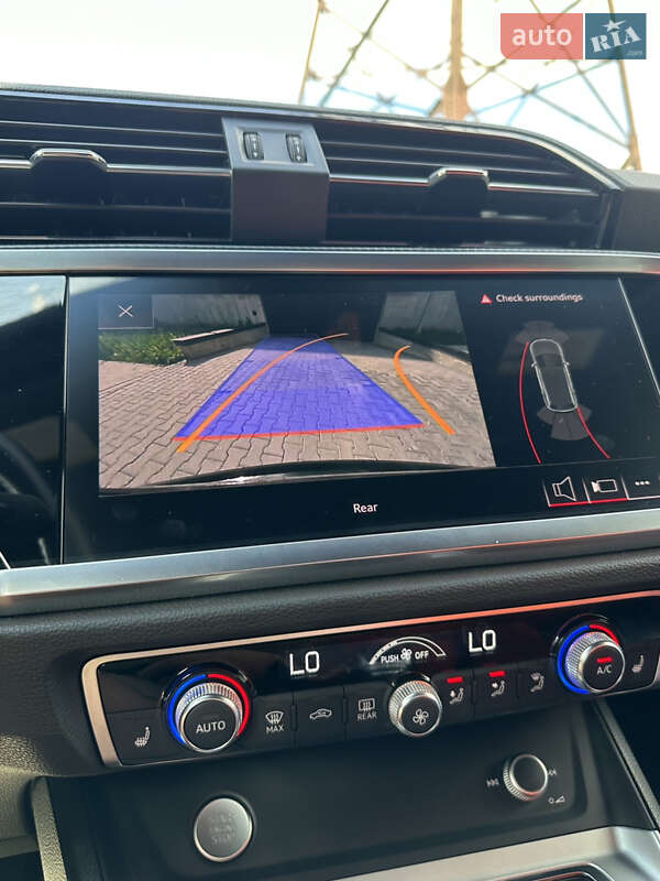 Позашляховик / Кросовер Audi Q3 2019 в Львові