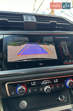 Внедорожник / Кроссовер Audi Q3 2019 в 