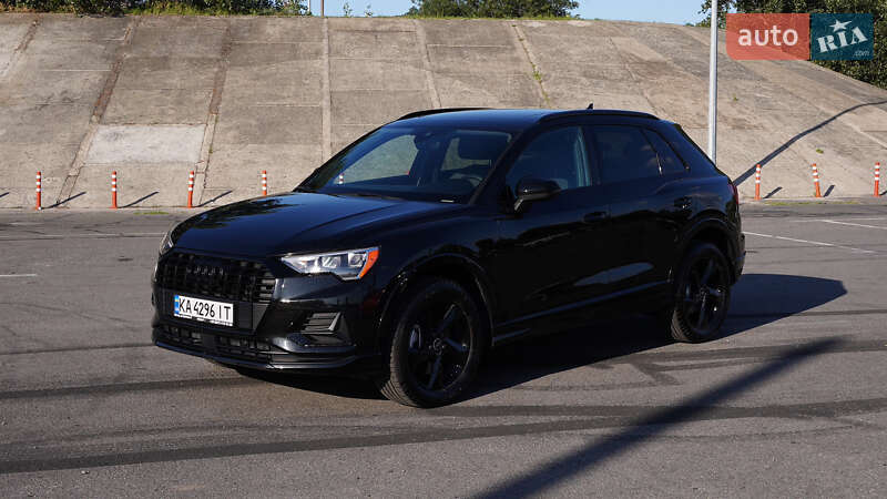 Позашляховик / Кросовер Audi Q3 2021 в Києві