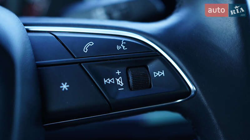 Позашляховик / Кросовер Audi Q3 2021 в Києві