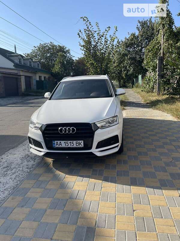 Внедорожник / Кроссовер Audi Q3 2018 в Киеве