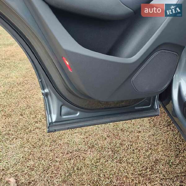 Внедорожник / Кроссовер Audi Q3 2014 в Полтаве фото 14 Внедорожник / Кроссовер Audi Q3 2014 в Полтаве