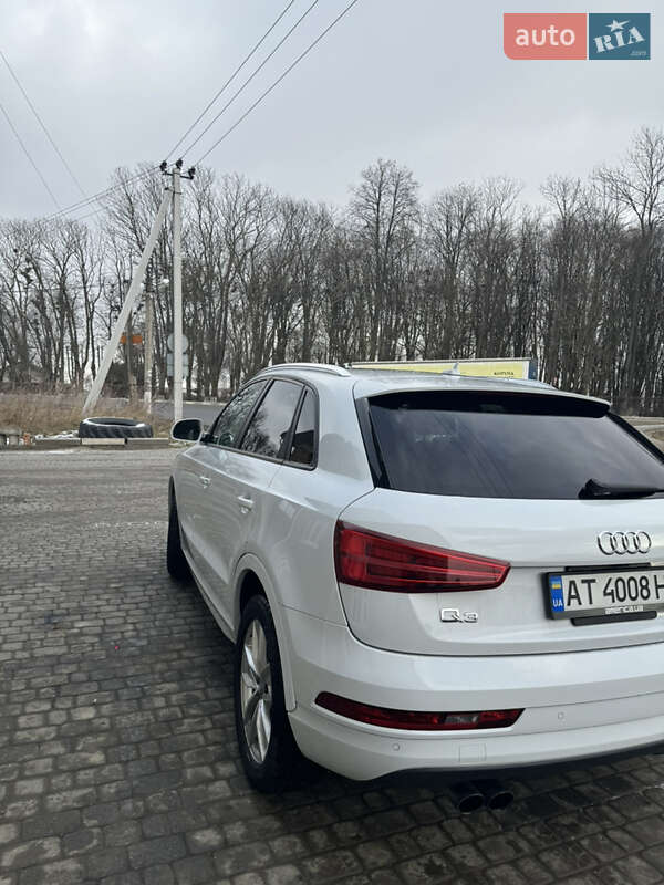 Внедорожник / Кроссовер Audi Q3 2017 в Ивано-Франковске