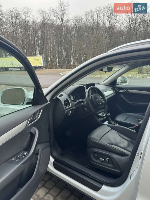 Внедорожник / Кроссовер Audi Q3 2017 в Ивано-Франковске