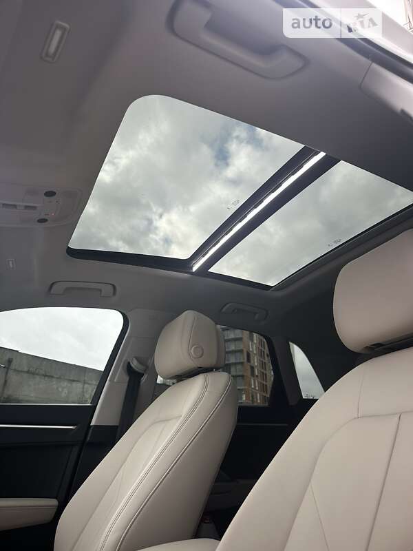 Позашляховик / Кросовер Audi Q3 2019 в Львові