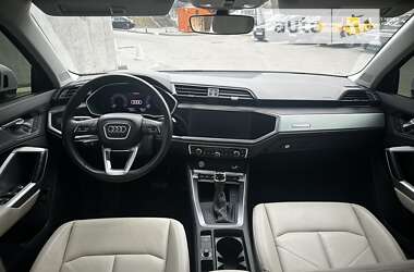 Позашляховик / Кросовер Audi Q3 2019 в Львові