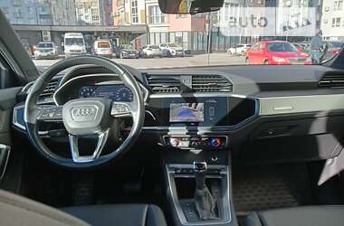Позашляховик / Кросовер Audi Q3 2019 в Івано-Франківську