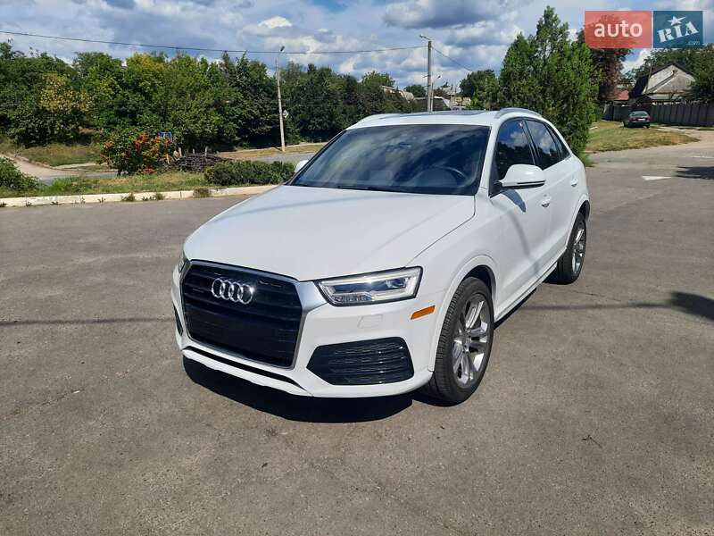 Внедорожник / Кроссовер Audi Q3 2016 в Харькове