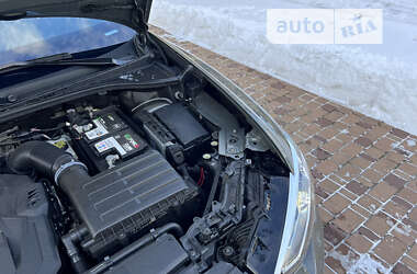 Внедорожник / Кроссовер Audi Q3 2022 в 