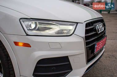 Внедорожник / Кроссовер Audi Q3 2016 в 