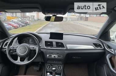 Позашляховик / Кросовер Audi Q3 2017 в Дніпрі