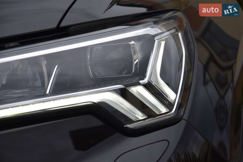 Внедорожник / Кроссовер Audi Q3 2020 в Львове