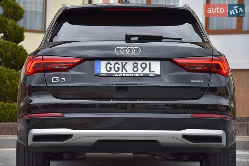Внедорожник / Кроссовер Audi Q3 2020 в Львове