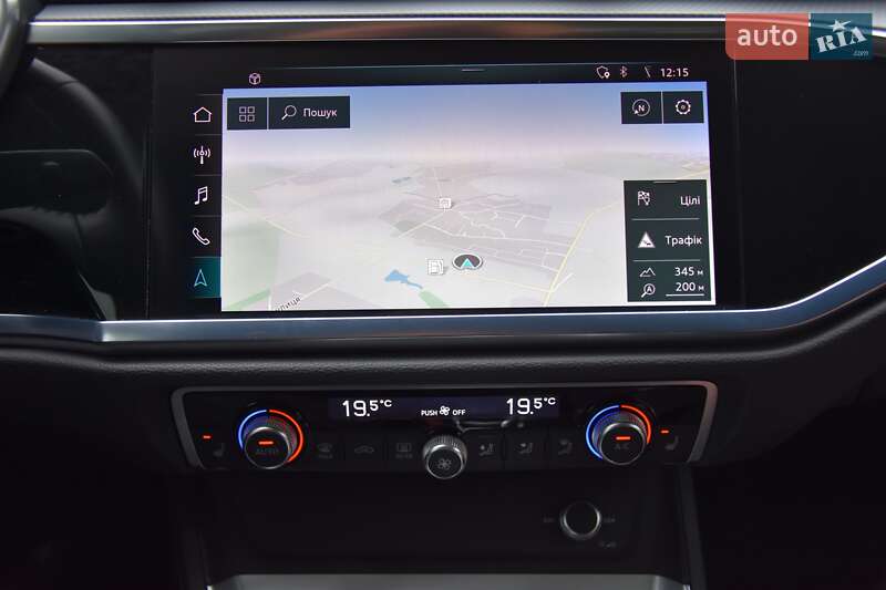 Внедорожник / Кроссовер Audi Q3 2020 в Львове