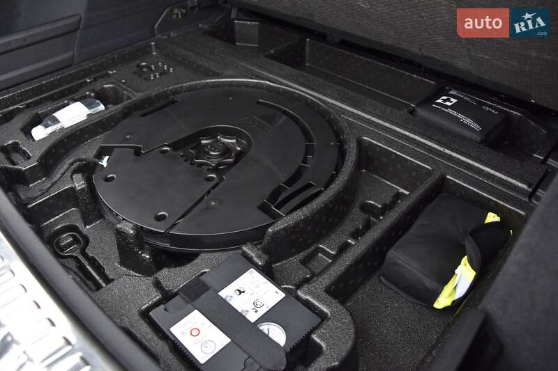 Внедорожник / Кроссовер Audi Q3 2020 в Львове
