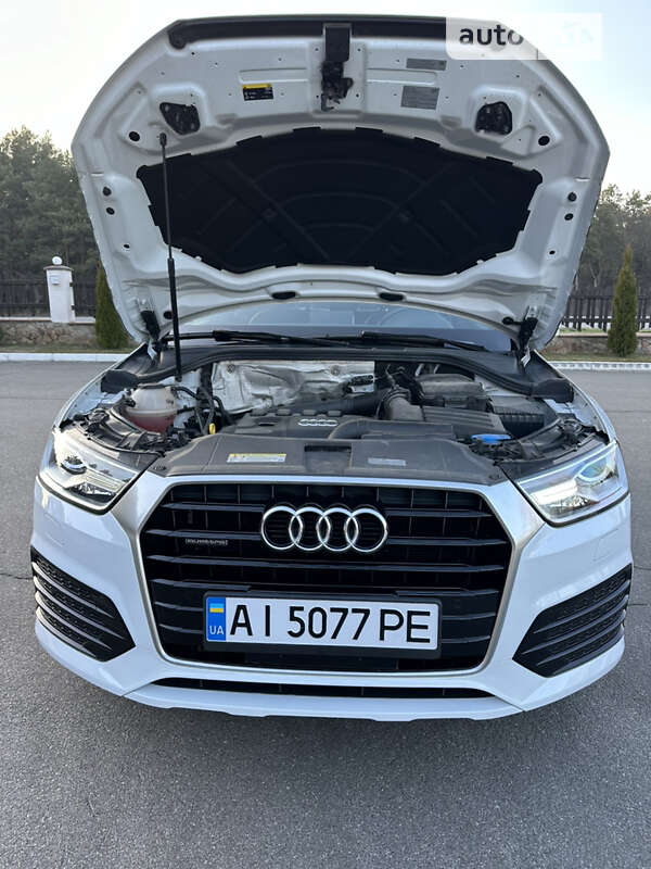 Внедорожник / Кроссовер Audi Q3 2017 в Киеве