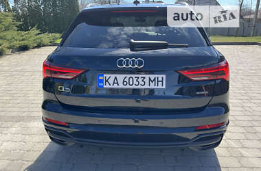 Внедорожник / Кроссовер Audi Q3 2022 в Киеве