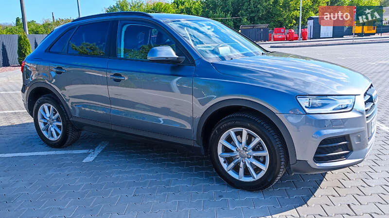 Внедорожник / Кроссовер Audi Q3 2015 в Одессе