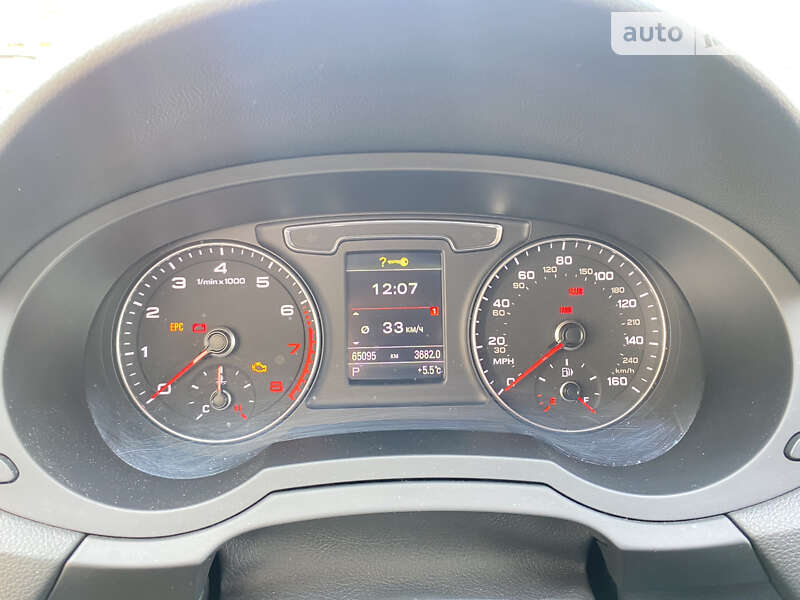 Внедорожник / Кроссовер Audi Q3 2016 в Львове