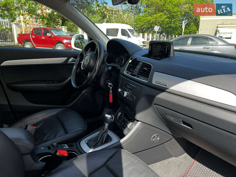 Внедорожник / Кроссовер Audi Q3 2016 в Одессе