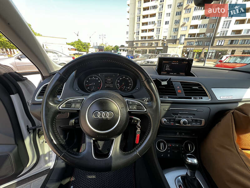 Внедорожник / Кроссовер Audi Q3 2016 в Одессе