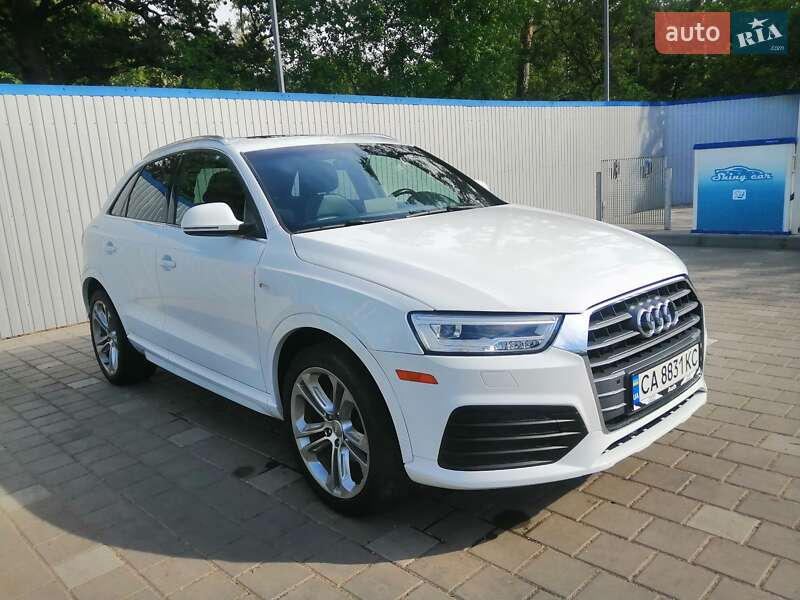 Внедорожник / Кроссовер Audi Q3 2015 в Черкассах