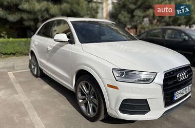 Внедорожник / Кроссовер Audi Q3 2016 в 