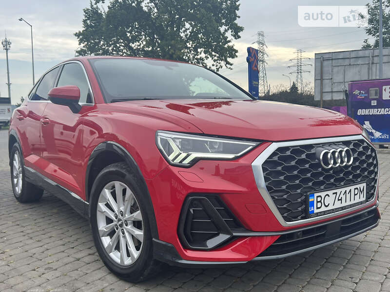 Позашляховик / Кросовер Audi Q3 2020 в Львові