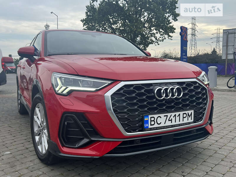 Позашляховик / Кросовер Audi Q3 2020 в Львові