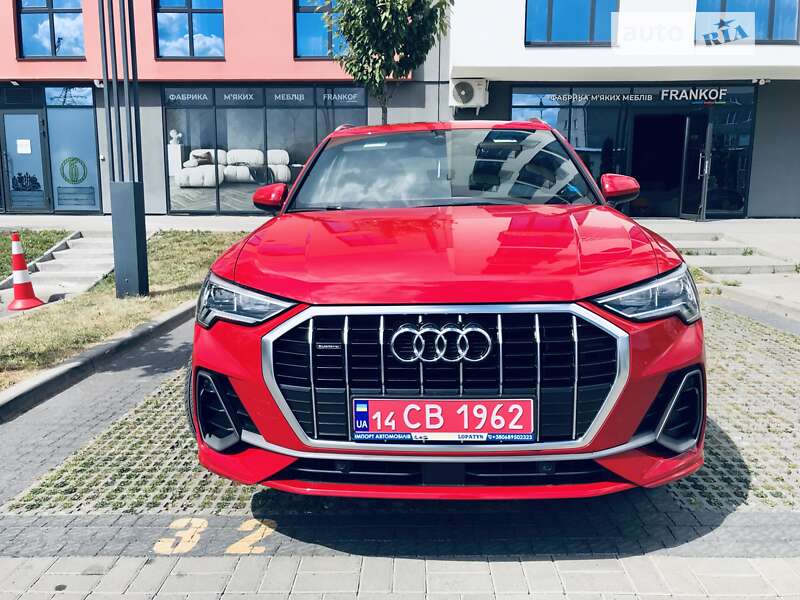 Внедорожник / Кроссовер Audi Q3 2020 в Львове