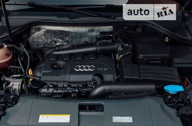 Внедорожник / Кроссовер Audi Q3 2018 в 